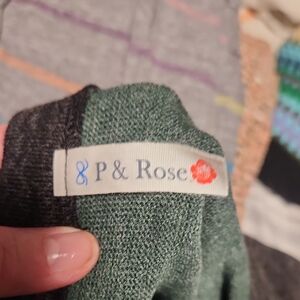 P & Rose Green and Black Gloves